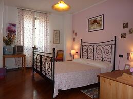 Antica Porta delle Cinque Terre