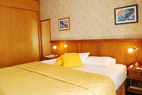 Altezza Apart Suites Hotel