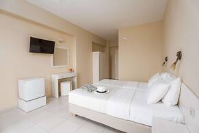 Paralos The Maxine - Adults Only