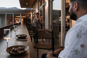 Paralos The Maxine - Adults Only