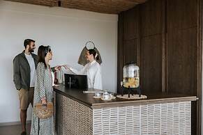 Paralos The Maxine - Adults Only