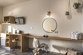 Villa Di Mare Seaside Suites