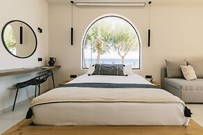 Villa Di Mare Seaside Suites