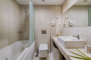 Villa Di Mare Seaside Suites