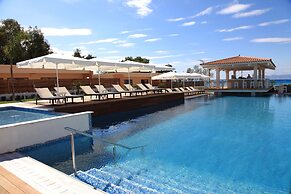 Villa Di Mare Seaside Suites