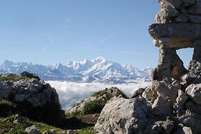 LES ROCHES 1500