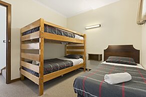 Village Family Motor Inn