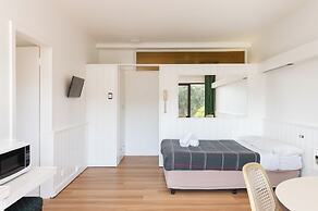 Village Family Motor Inn