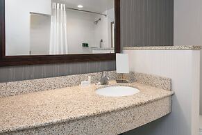 Courtyard Buffalo Airport