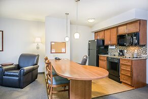 Candlewood Suites Pittsburgh Cranberry by IHG