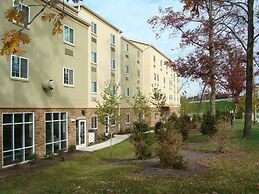 Candlewood Suites Pittsburgh Cranberry by IHG