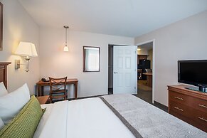 Candlewood Suites Pittsburgh Cranberry by IHG