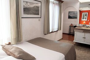 Pórtico Hotel & Galería