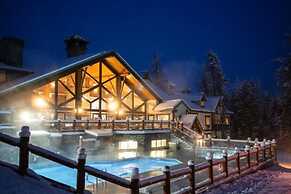 Lizard Creek Lodge