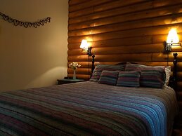 Smith Rock Chalets & Retreat