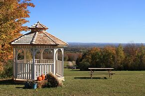 Smith Rock Chalets & Retreat