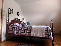 Smith Rock Chalets & Retreat