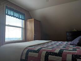 Smith Rock Chalets & Retreat