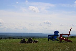 Smith Rock Chalets & Retreat