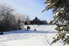 Smith Rock Chalets & Retreat