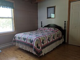 Smith Rock Chalets & Retreat