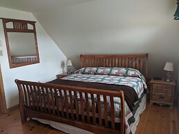 Smith Rock Chalets & Retreat