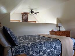 Smith Rock Chalets & Retreat