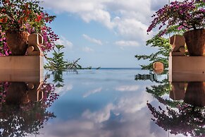 Anantara Uluwatu Bali Resort