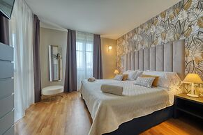 Palazzo della Scala Spa Hotel Suites & Apartments