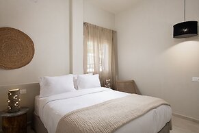 The Noverian Bios Santorini Boutique Hotel