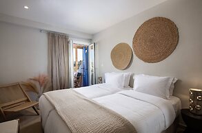 The Noverian Bios Santorini Boutique Hotel