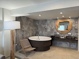 The Noverian Bios Santorini Boutique Hotel