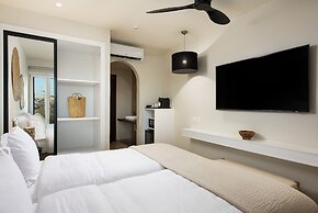 The Noverian Bios Santorini Boutique Hotel