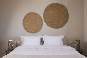 The Noverian Bios Santorini Boutique Hotel