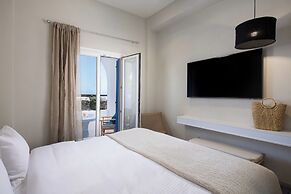 The Noverian Bios Santorini Boutique Hotel
