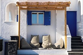 The Noverian Bios Santorini Boutique Hotel