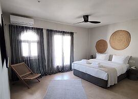 The Noverian Bios Santorini Boutique Hotel
