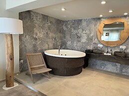 The Noverian Bios Santorini Boutique Hotel