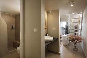 The Noverian Bios Santorini Boutique Hotel