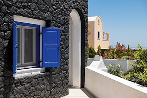 The Noverian Bios Santorini Boutique Hotel