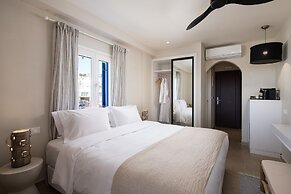 The Noverian Bios Santorini Boutique Hotel