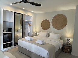 The Noverian Bios Santorini Boutique Hotel