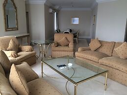 Batavia Hotel and Serviced Apartments