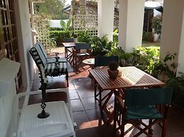 Crane's Nest Guest House at 212