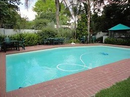 Crane's Nest Guest House at 212