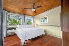 Paradise Bay Resort