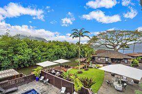 Paradise Bay Resort