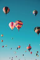 Ocean Sands Beach Boutique Inn - Stay At the Beach