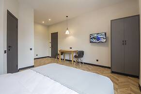 Central Dayflat Apartments