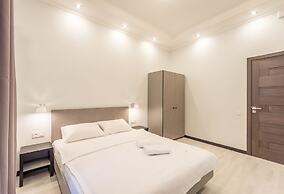 Central Dayflat Apartments